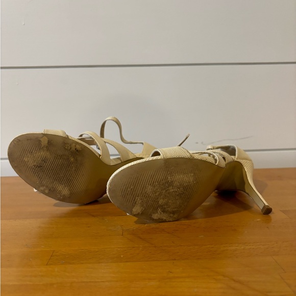 Alfred sung pure women’s heels size 7 gently used cream colour - Picture 4 of 6